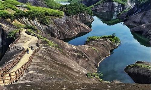 夏季旅游攻略必玩的景点_夏季旅游攻略必玩